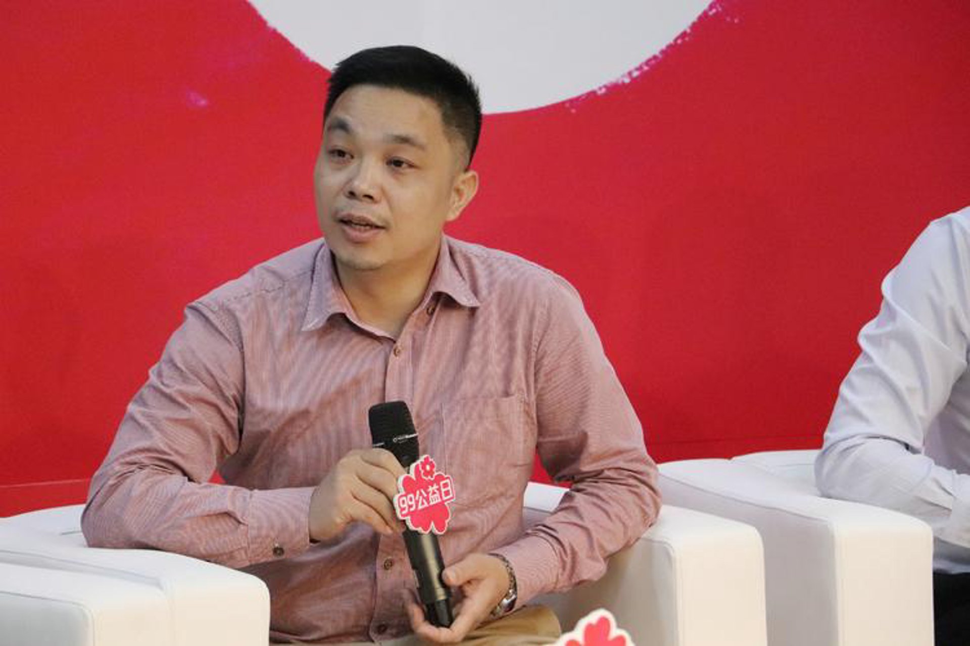 仁华门窗